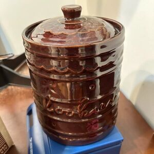 Vintage Mar-crest Old Fashioned Oven Proof Stoneware Jumbo Covered COOKIE JAR